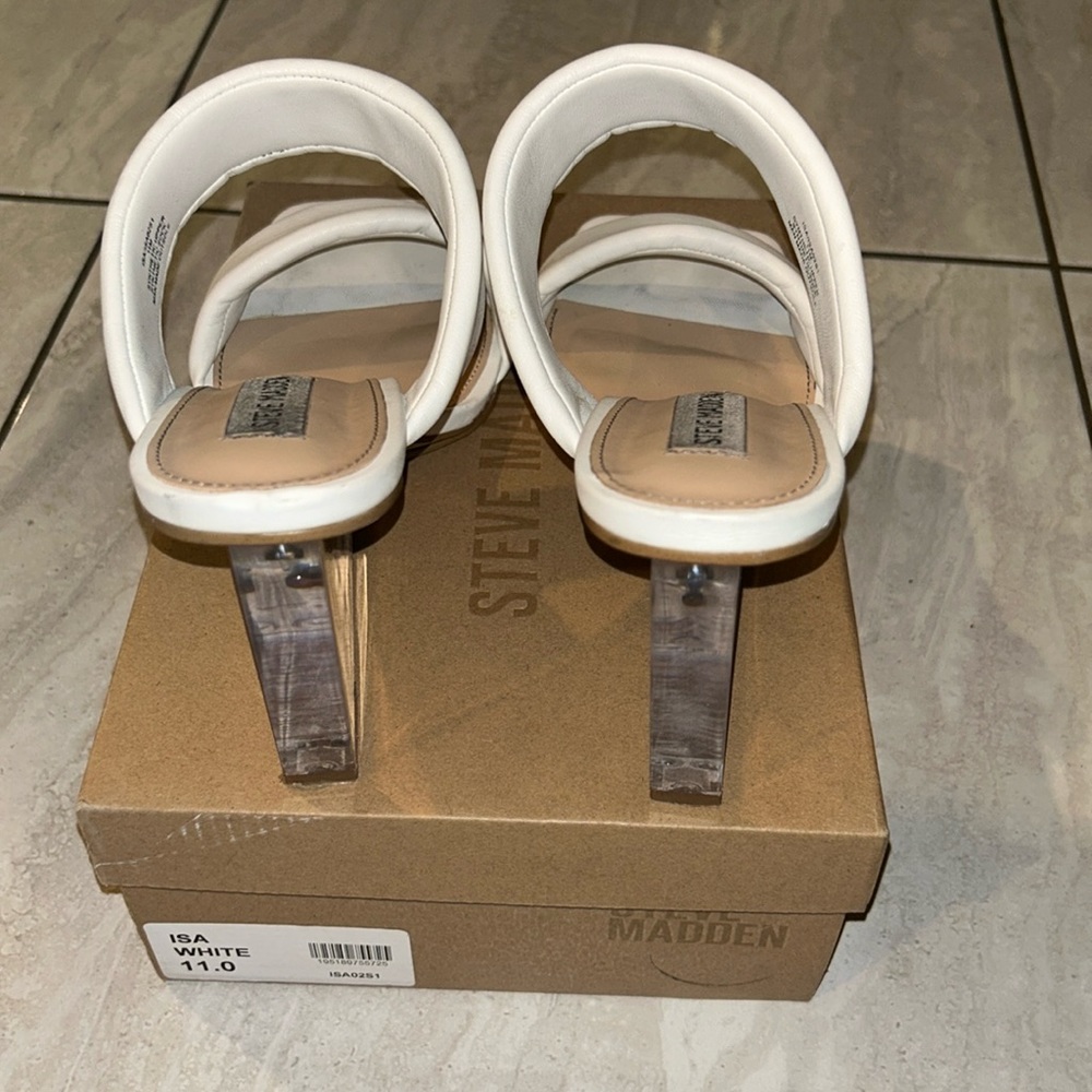 Isa White Steve Madden